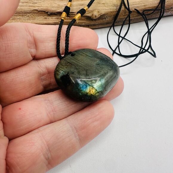 Natural Labradorite Healing Stone Cord Necklace Unisex - Picture 5 of 6